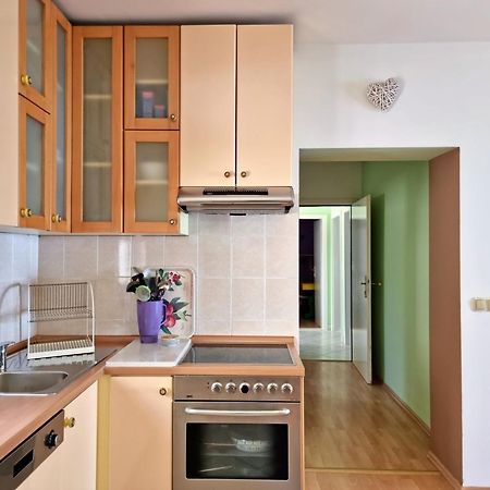 Apartments Soric Omis Room photo
