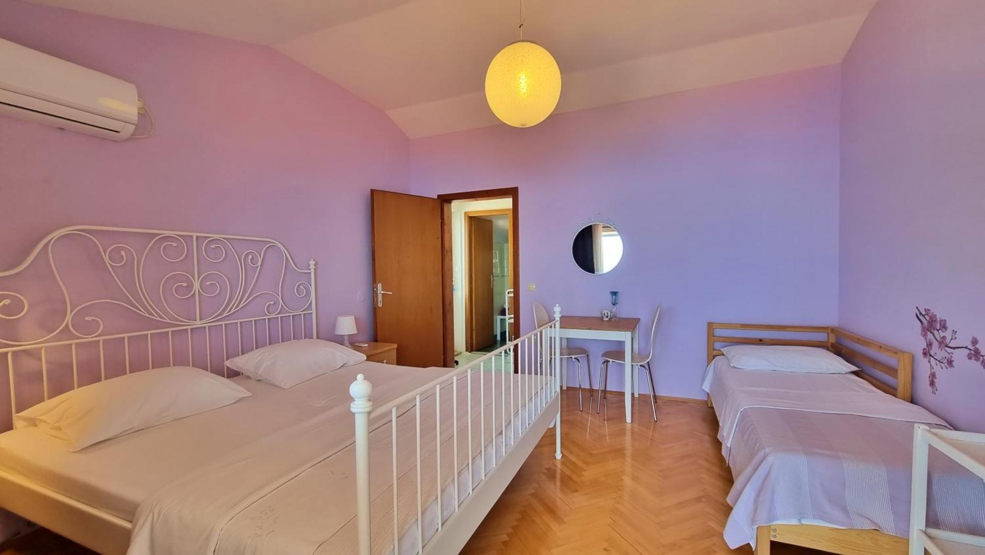 Apartments Soric Omis Room photo
